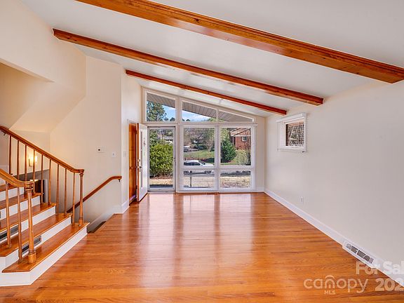 3rd image of 2300 Highlawn Dr