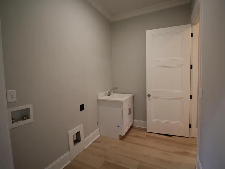 1028 Phelps West Rd — Photo 33