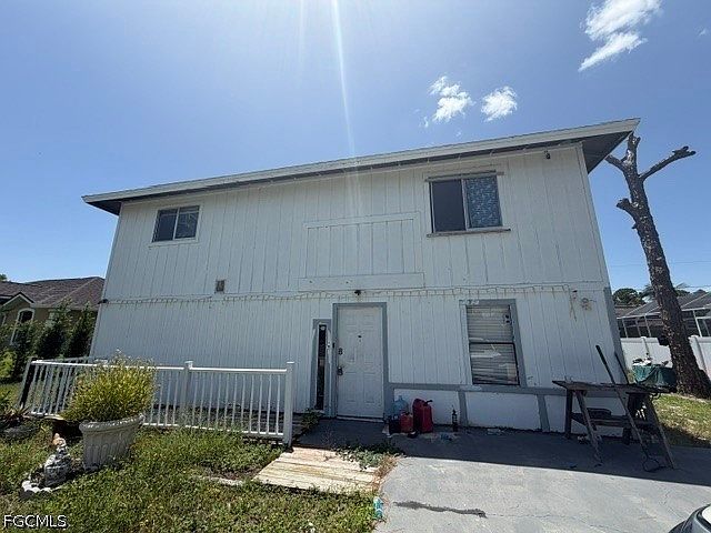 1st image of 8096 Albatross Rd