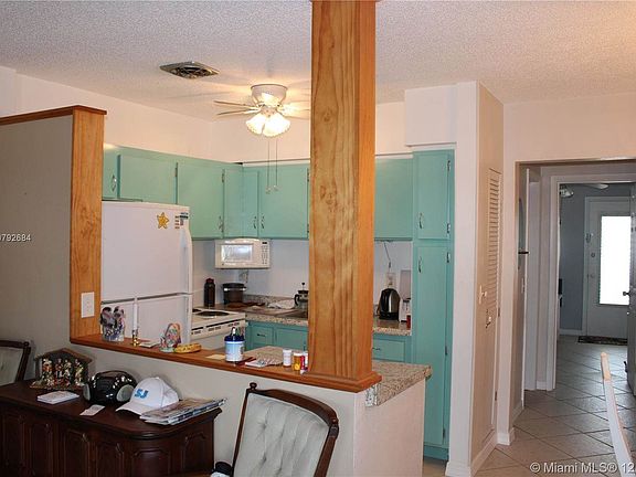 5th image of 800 SW 11th Ave APT 16A