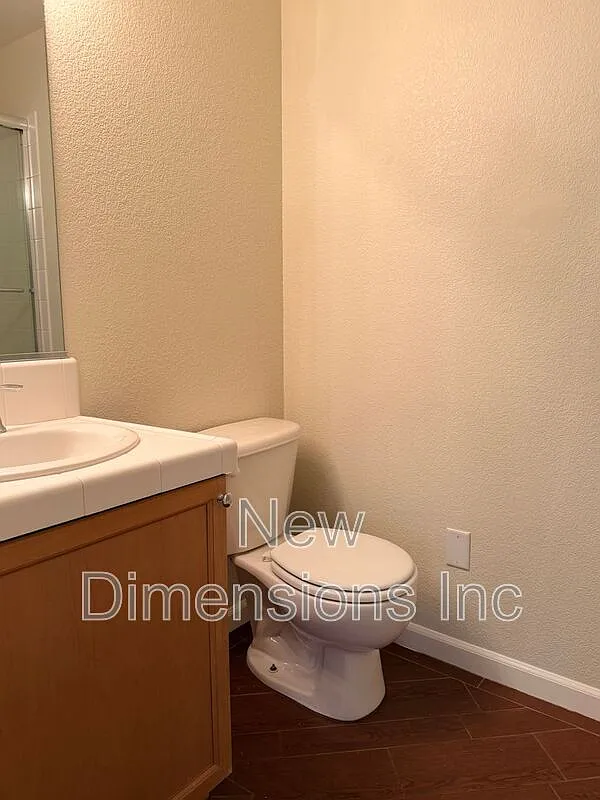 3 bed, 3.0 bath, 1704 sqft, $2,795 — Photo 4