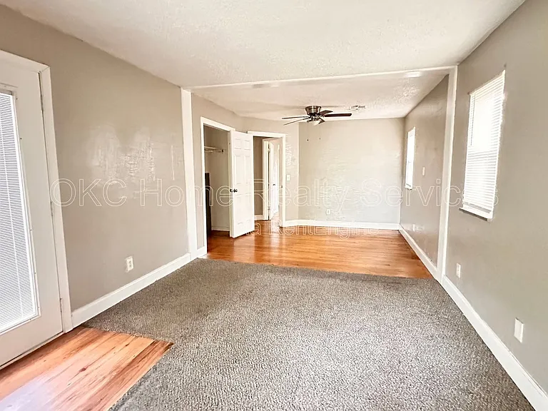 6808 NW 59th St — Photo 20