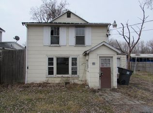 90 Hudson River Rd, Waterford, NY 12188