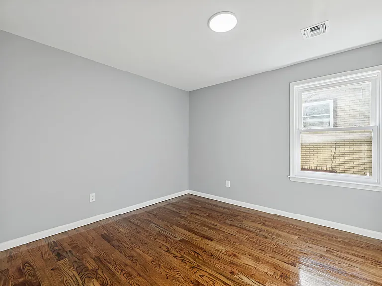 531 Livingston St #B — Photo 7