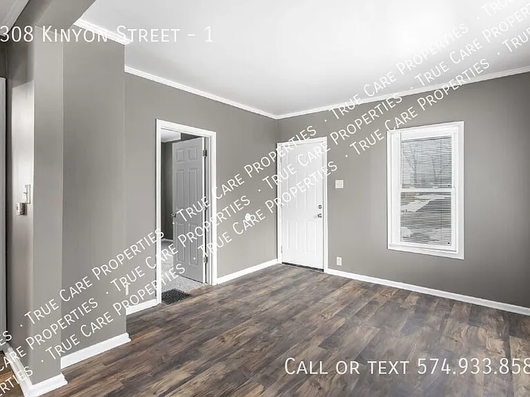 1308 Kinyon St #1 — Photo 3