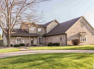175 10th Street Cir NE, Sioux Center, IA 51250