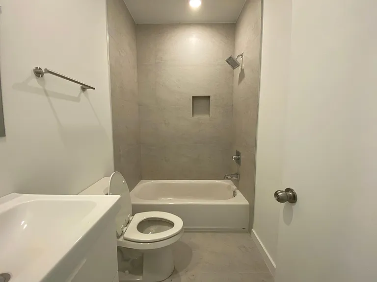317 N 41st St #1 — Photo 6