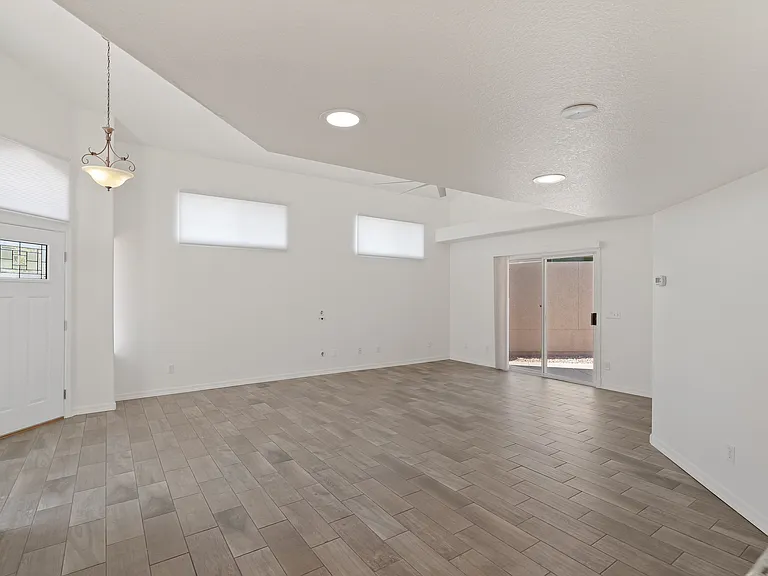 4295 Desert Springs Trl — Photo 6
