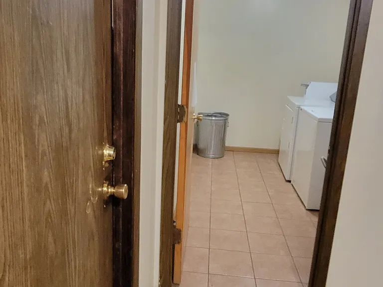 906 C Ave NW #1 — Photo 6