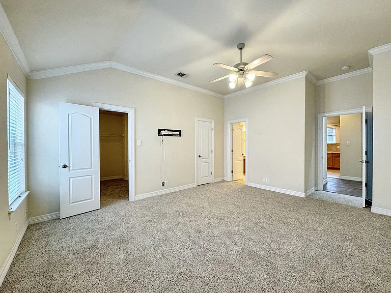 2103 Preakness Ln — Photo 14