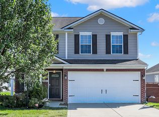 2461 Meadow Bend Dr, Columbus, IN 47201