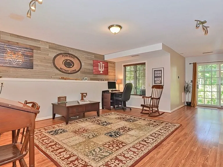 601 Browning Ln — Photo 27