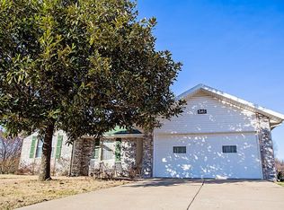 545 S Suburban Ave, Springfield, MO 65802