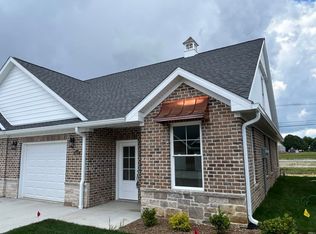 8472 Bell Crossing Dr, Newburgh, IN 47630