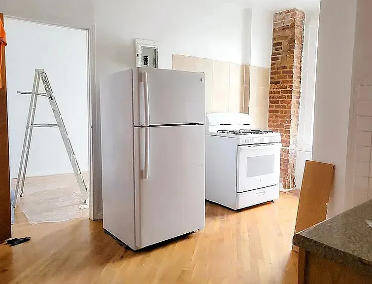 2403 Hoffman St #28 — Photo 1