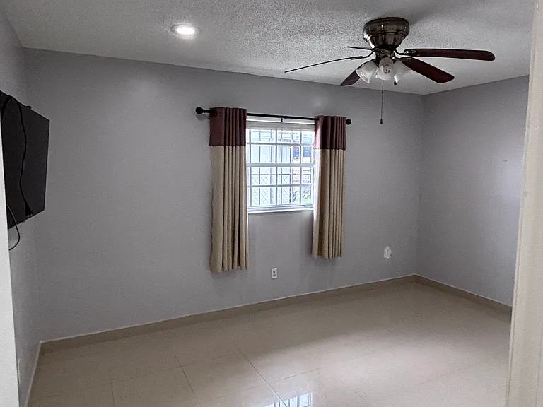 6615 N Clark Ave — Photo 13