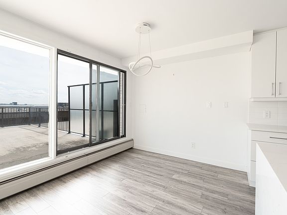 5th image of 300 Meredith Rd NE #501