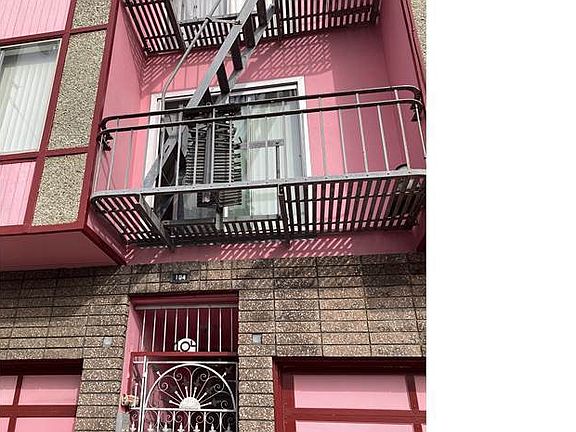 2nd image of 104 Broad St APT 6