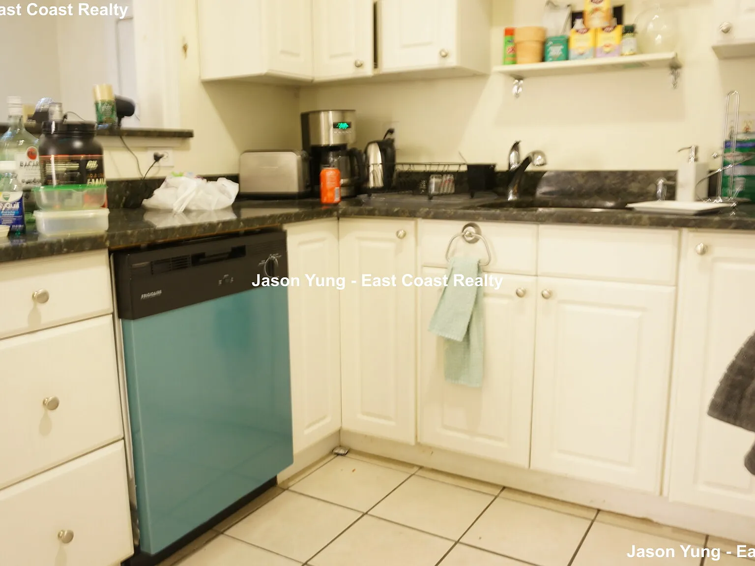4 bed, 1.0 bath, 1000 sqft, $6,100 — Photo 4