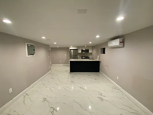 Rented by Capri Jet Realty Corp | media 1