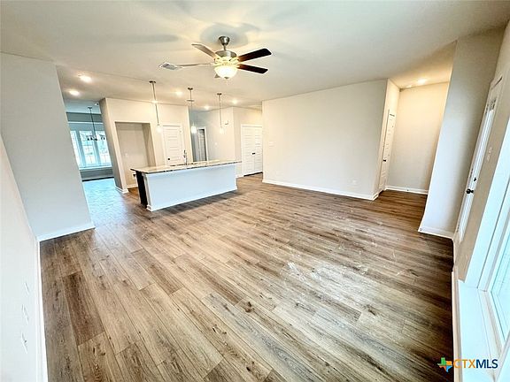 5th image of 1815 Wellborn Dr