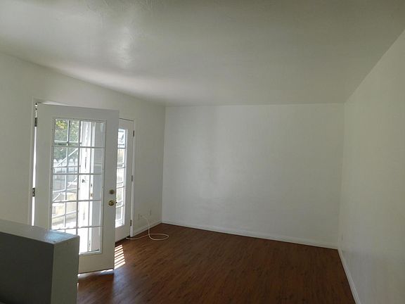 3rd image of 3345-3345 Grim Ave