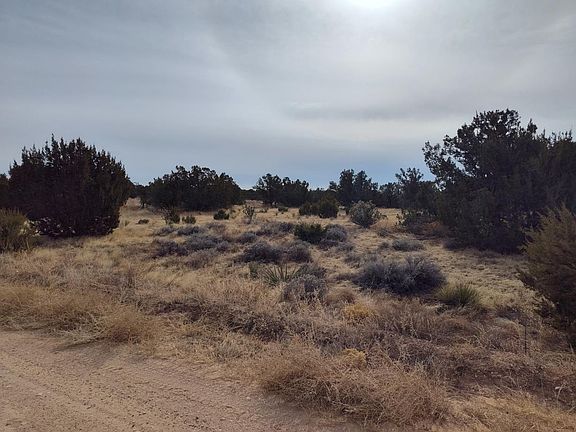 2nd image of 7th St E