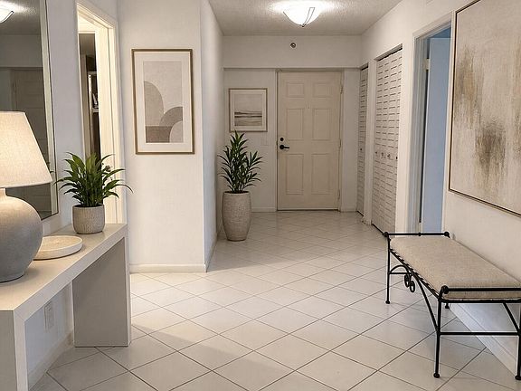 4th image of 7567 Imperial Drive #202