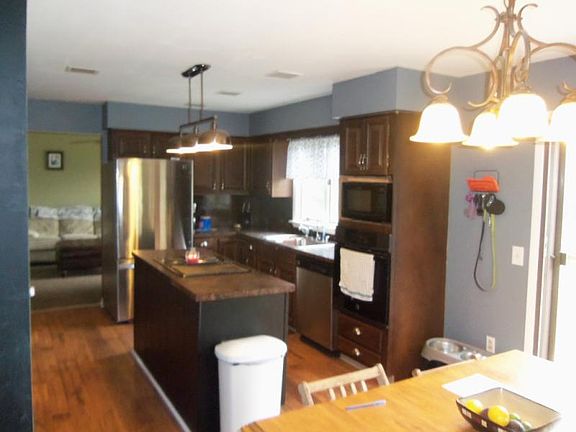 3rd image of 6274 Brenda Dr