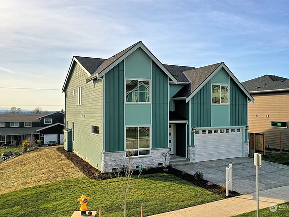 2nd image of 806 76th Drive SE