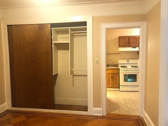 5th image of 28-40 49th St #Aa