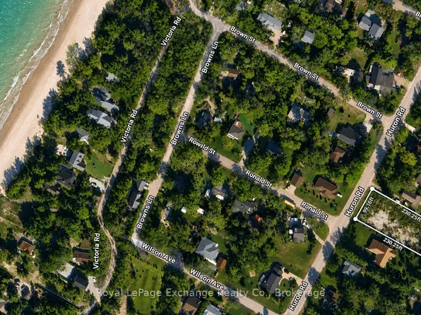 284 Huron Rd, Huron Kinloss, ON N2Z 2X3