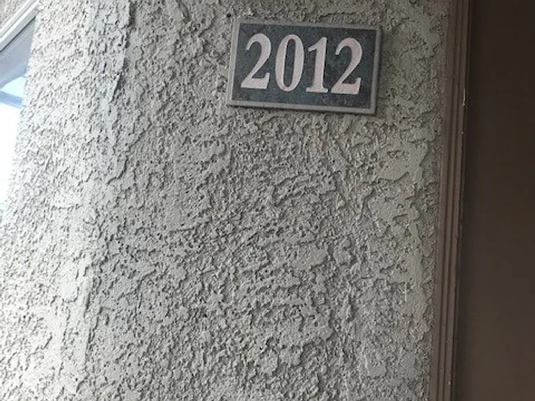 4400 S Jones Blvd #2012 — Photo 1