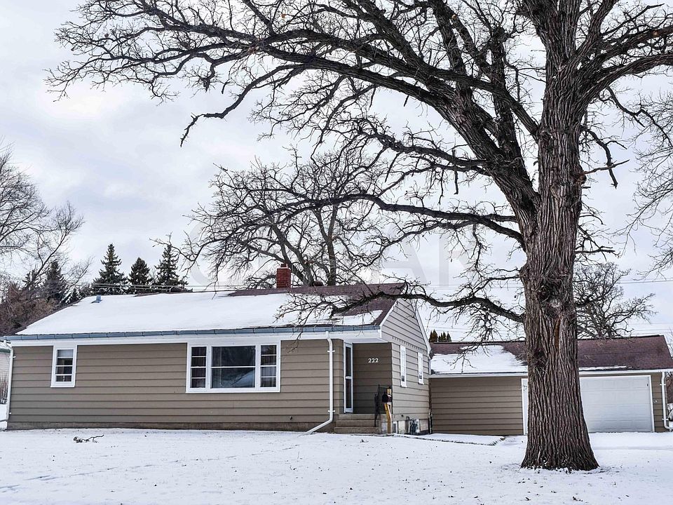 222 S Nelson St Crookston (2)