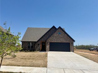 4605 SW Elderwood St, Bentonville, AR 72713