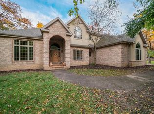 1866 Scarlet Oak Trl, Oshkosh, WI 54904