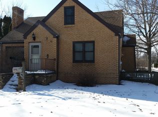 1932 N Court St, Rockford, IL