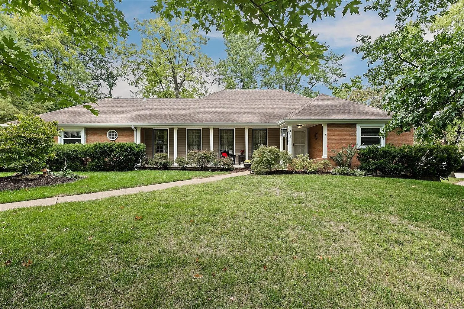 102 Sheffield Ct photo 1