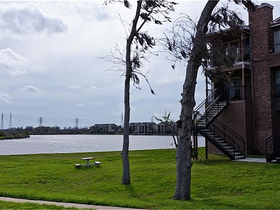 2nd image of 18800 Egret Bay Blvd APT 205