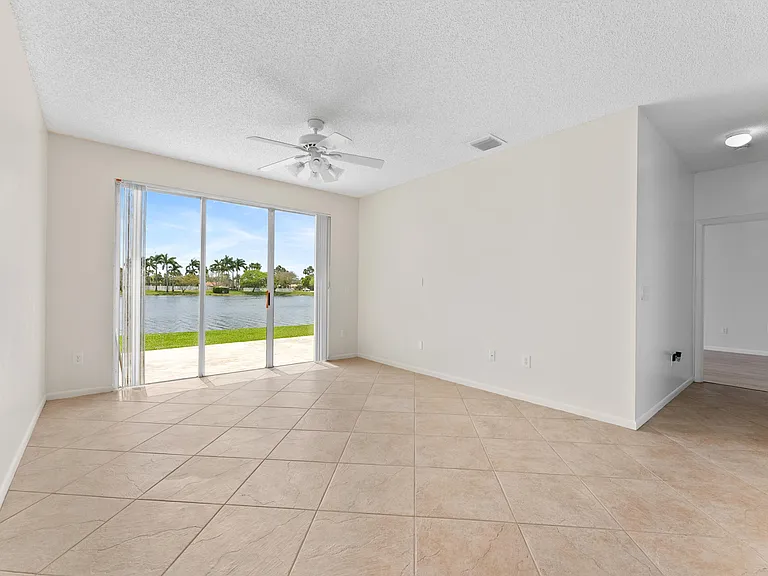 15350 NW 6th Ct — Photo 12