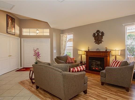 5th image of 9651 Raven Ct