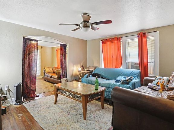 3rd image of 2341-47 Broadway St