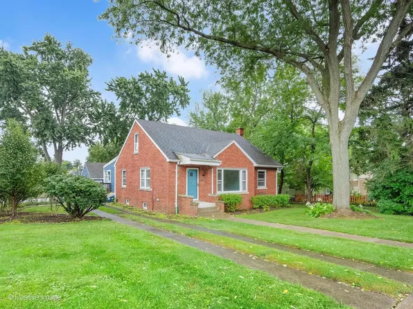 4503 Fairview Ave, Downers Grove, IL 60515