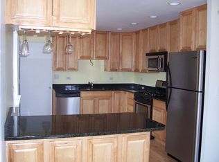 680 Jon Ln, Des Plaines, IL