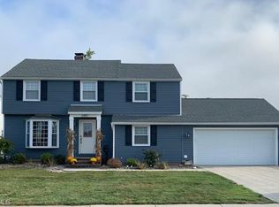 6487 Kerneywood Rd, Parma, OH 44129