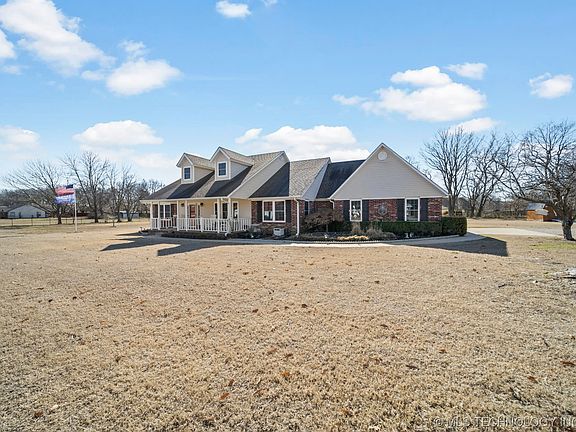 3rd image of 8112 E Lindy Ln