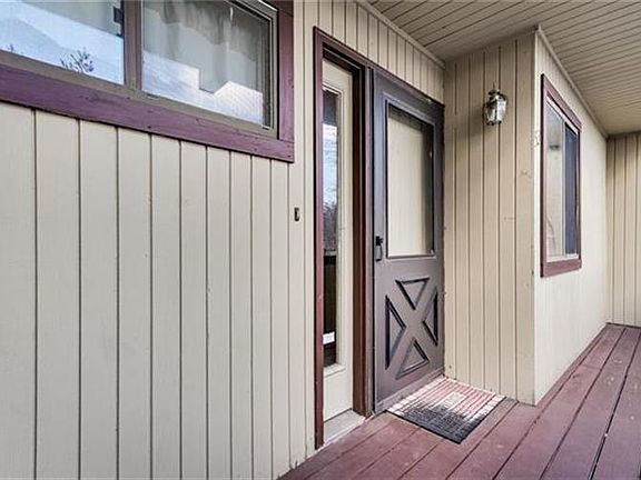 3rd image of 53 Rockledge Dr