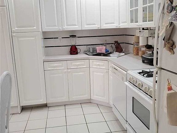 2nd image of 18-21 215th St