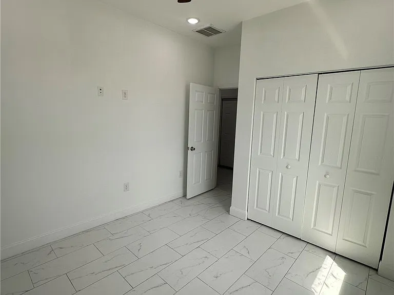 5134 Bristo St — Photo 4