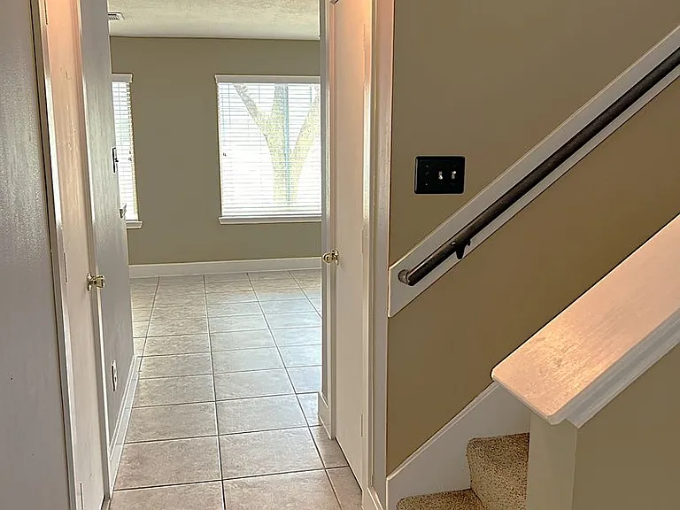 6819 Kingwood Glen Dr — Photo 5